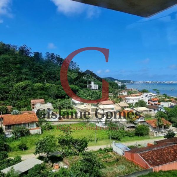 EXCELENTE IMOVEL COM VISTA MAR 